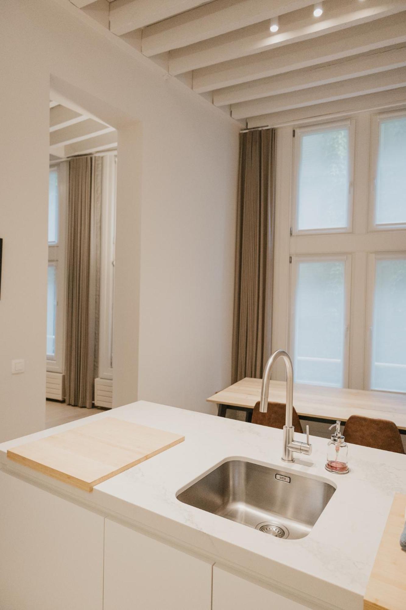 Blue Bird Residence Antwerpen Exterior foto