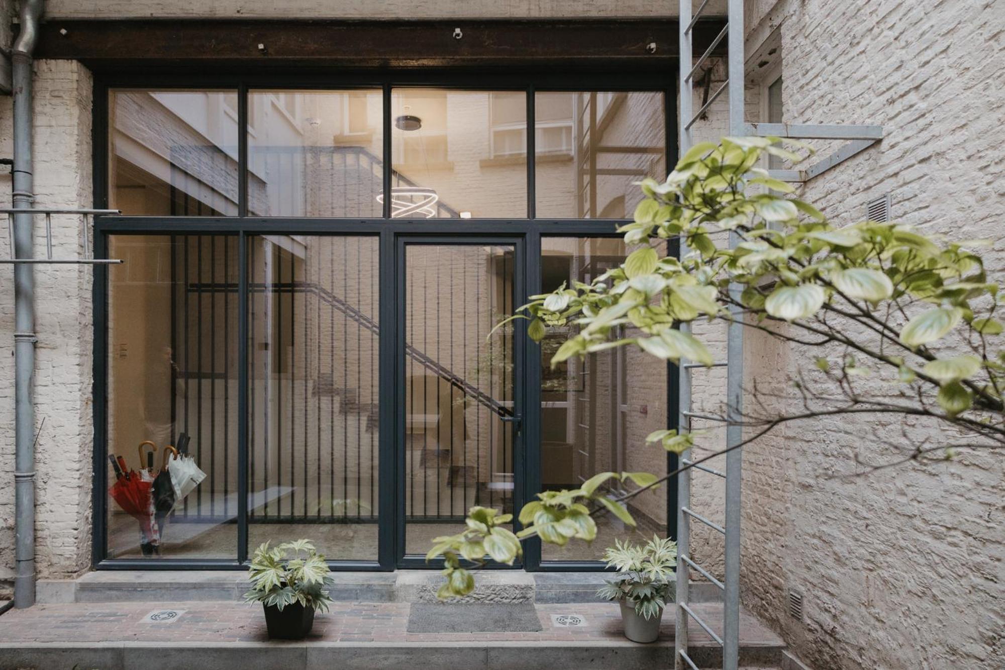 Blue Bird Residence Antwerpen Exterior foto